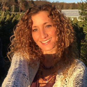 Meet your Posher, Dina